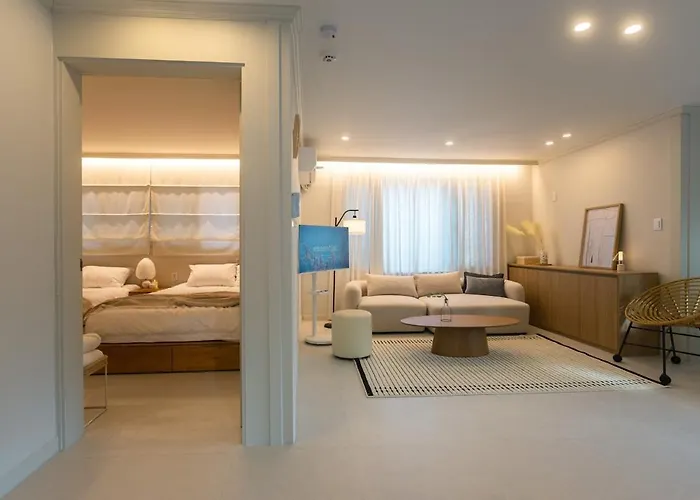 Gasthuis Dmc Premium House 4*